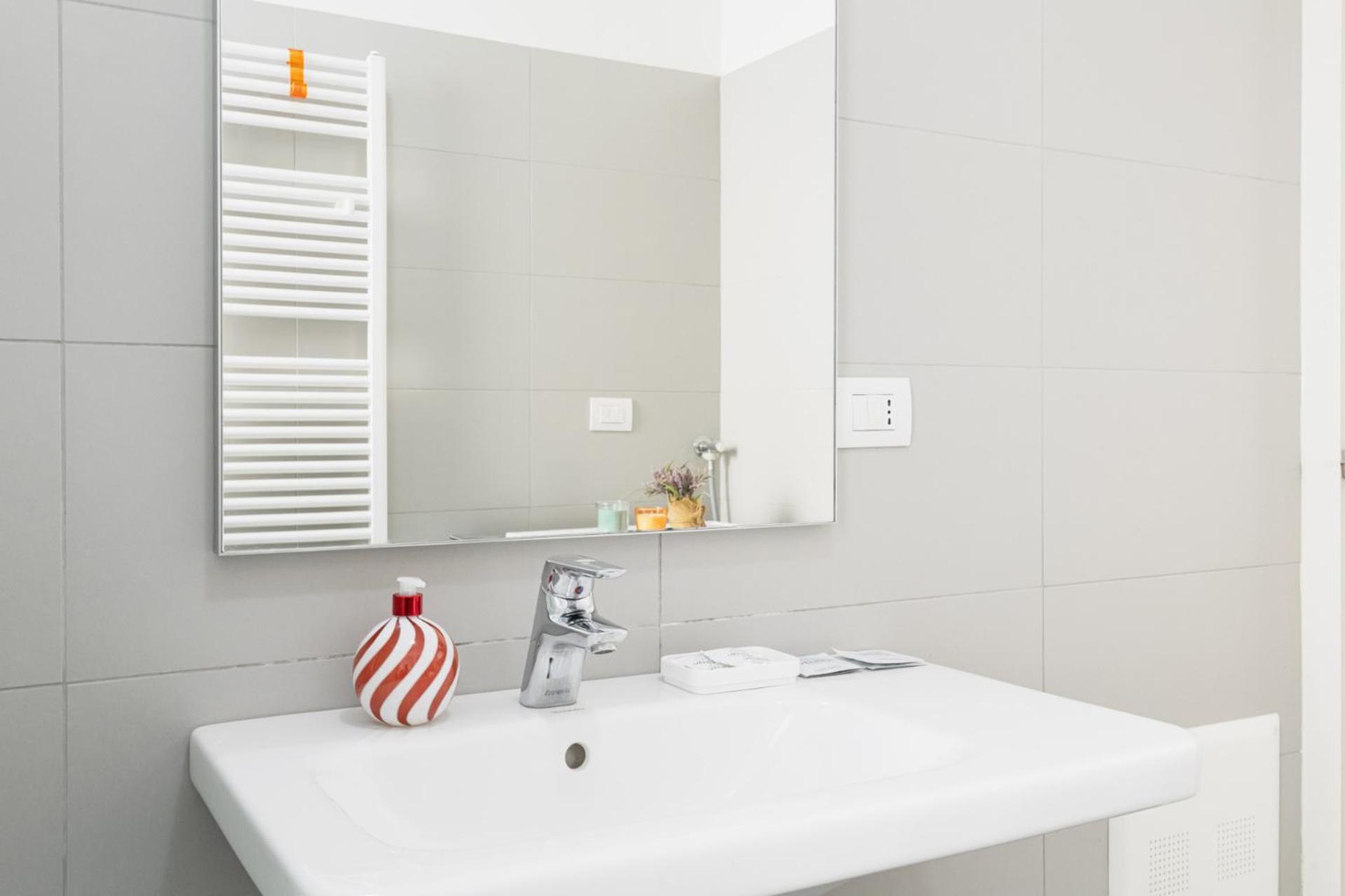 Easylife - Stile E Comfort Sui Navigli Apartment Milan Bagian luar foto