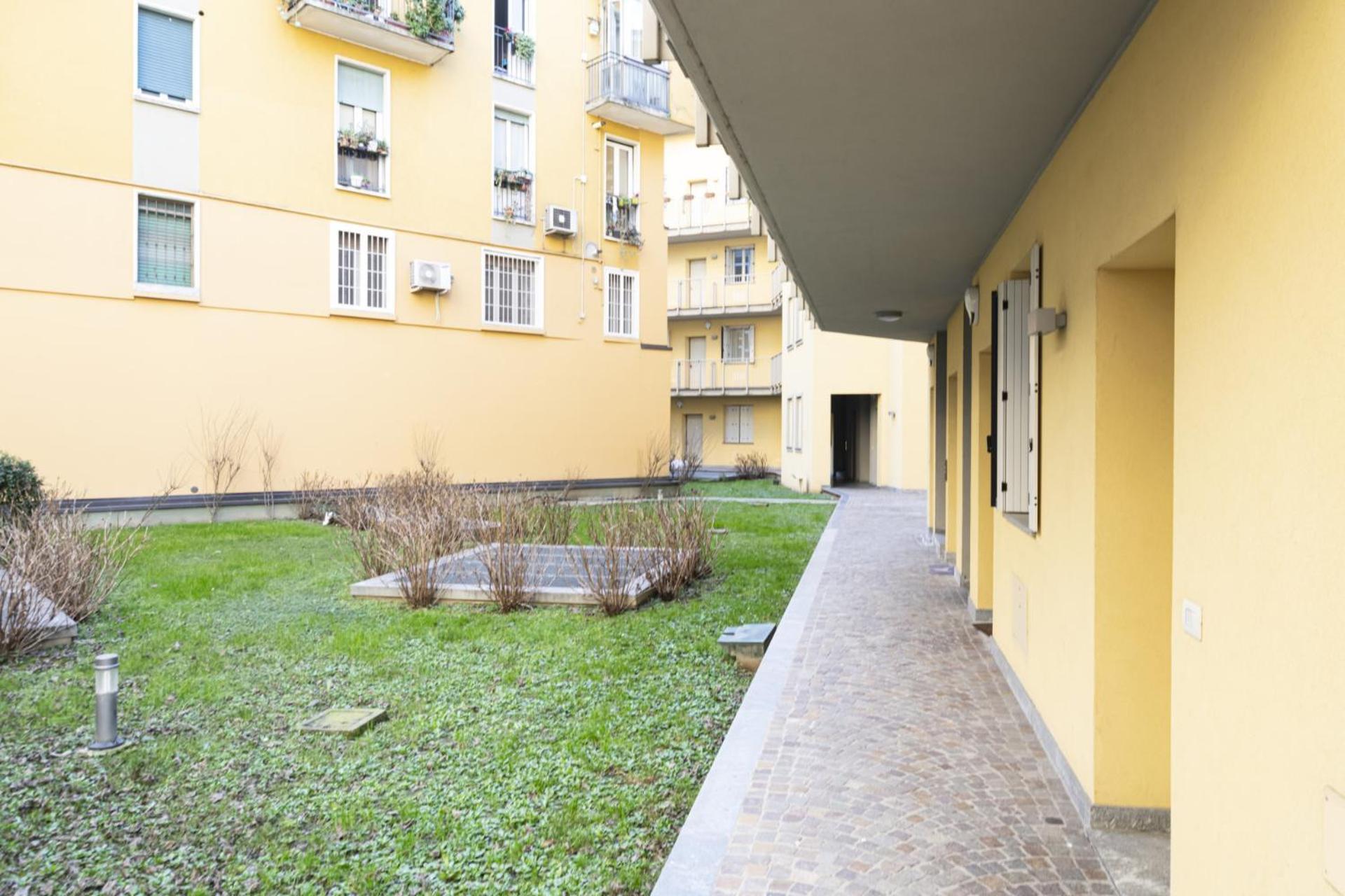 Easylife - Stile E Comfort Sui Navigli Apartment Milan Bagian luar foto